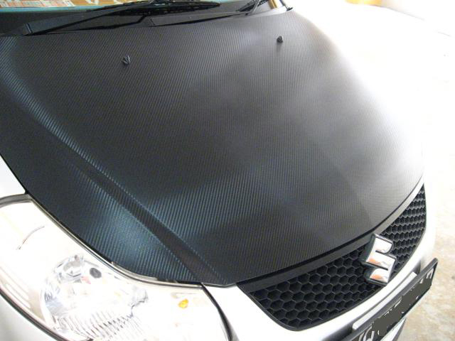 Bonnet (SX4) Close Up -Semi Gloss CF