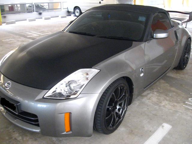 Bonnet View 2 Nissian FairLady 350Z- Semi Gloss CF